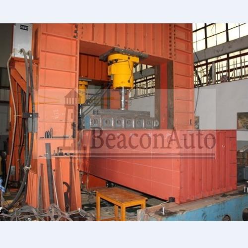 船舶結(jié)構(gòu)力學(xué)三通道協(xié)調(diào)加載試驗(yàn)臺(tái)